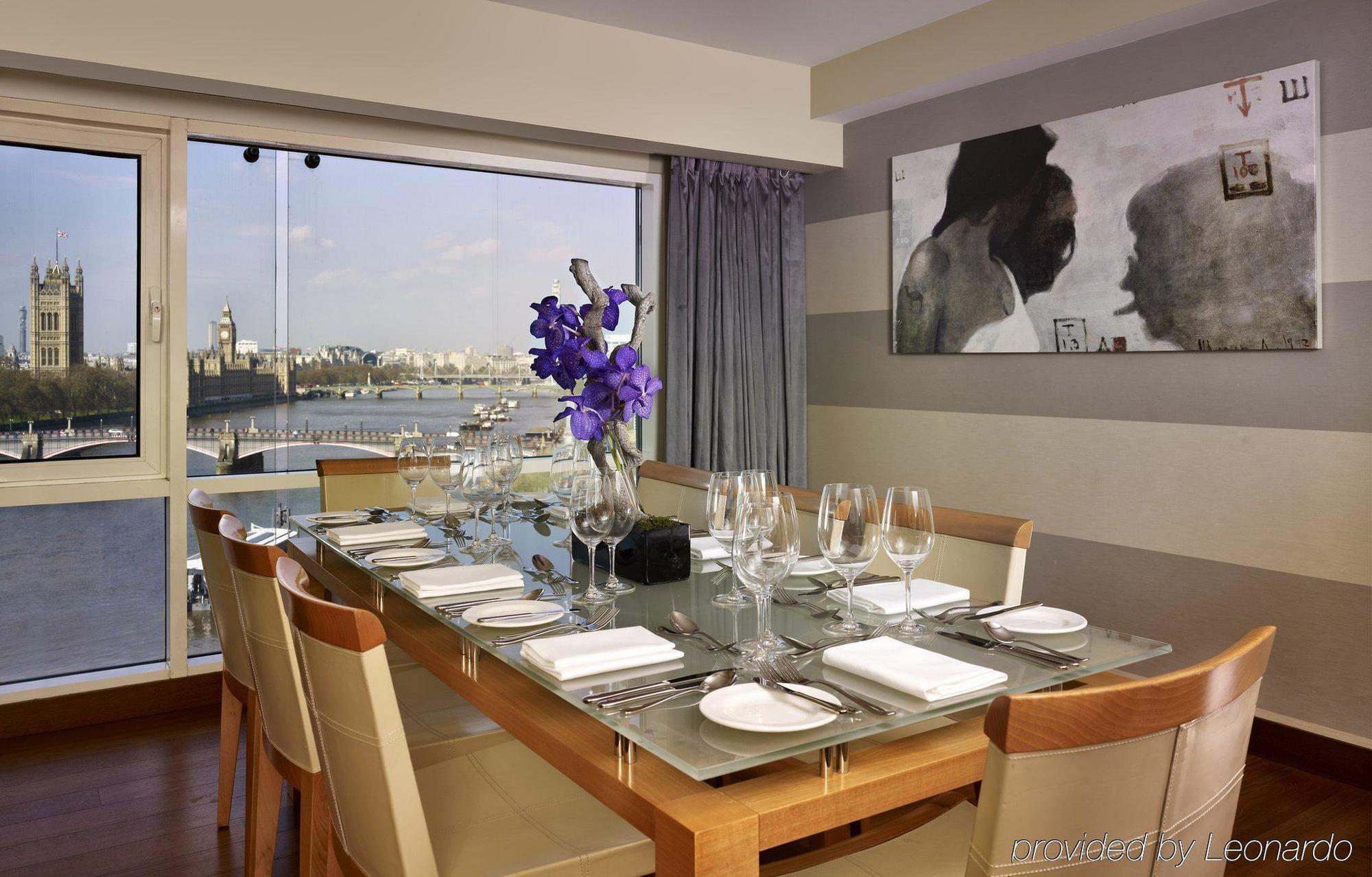 Plaza On The River London Restaurant photo A dining room at the InterContinental London O2