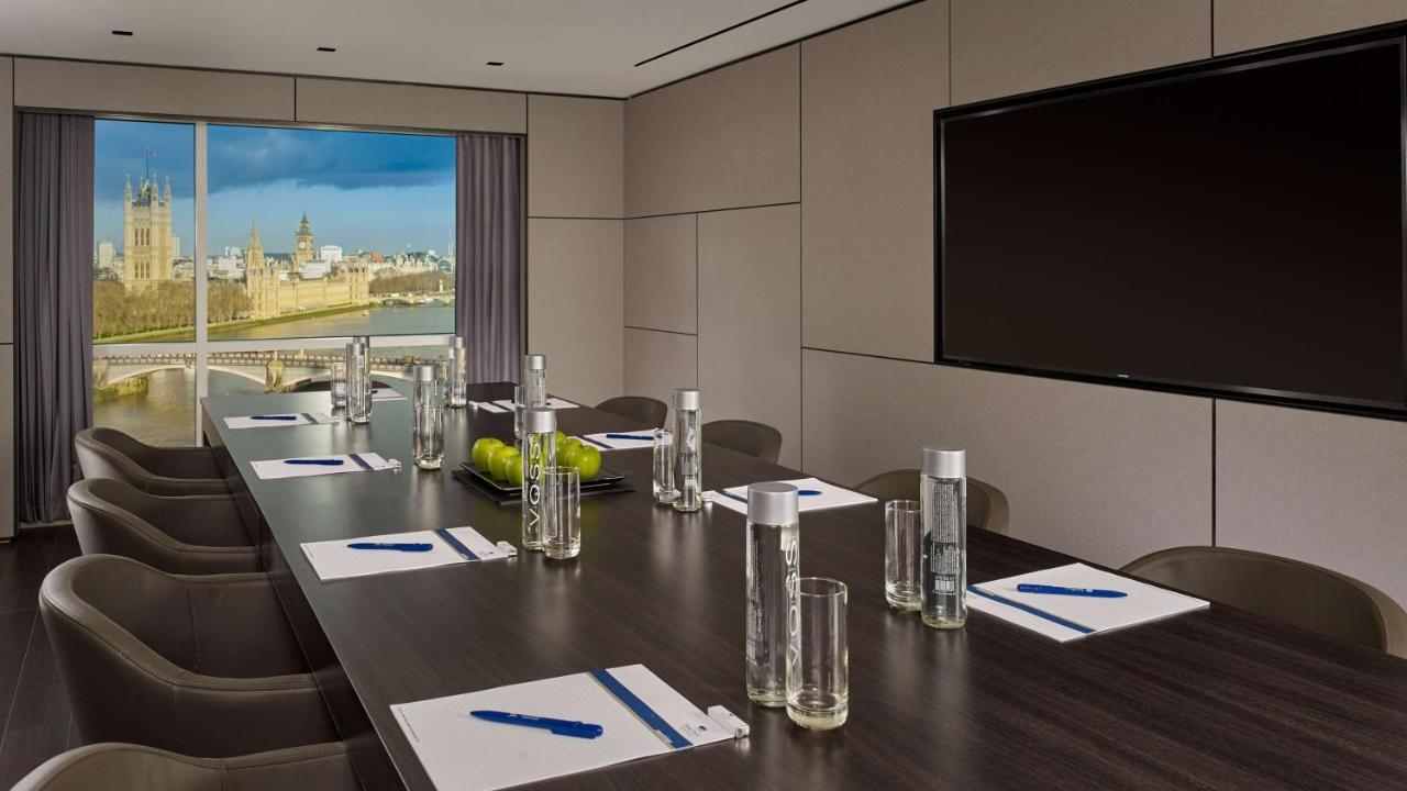 Plaza On The River London Exterior photo Meeting room at the InterContinental London The O2