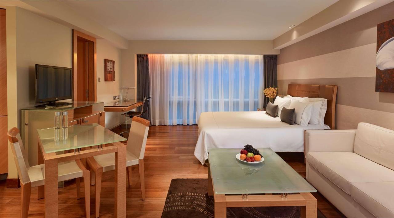 Plaza On The River London Exterior photo Deluxe Room